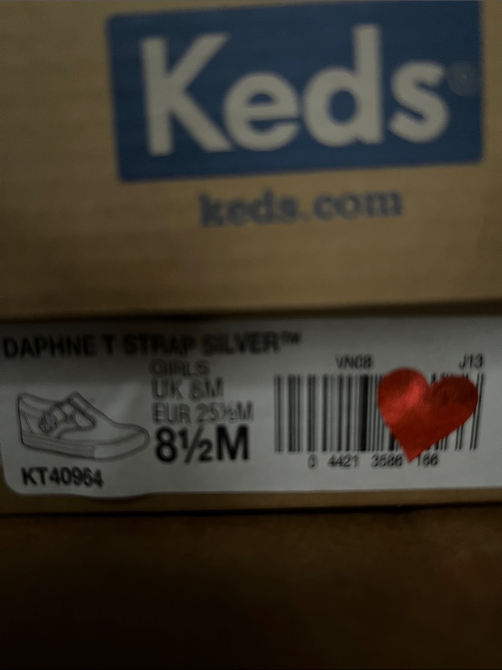 NIB KEDS Daphne T-strap Sneaker SILVER - Picture 8 of 8